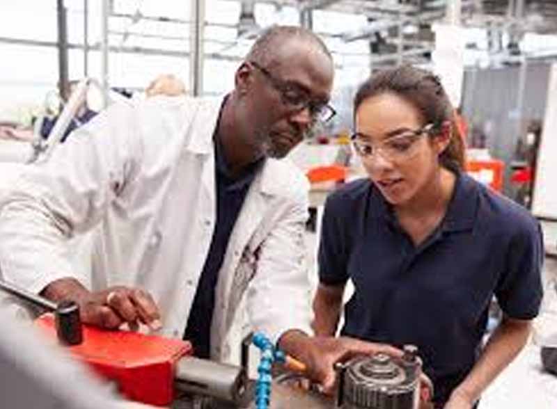 engineers_woman_man ECOIMPACT engineers